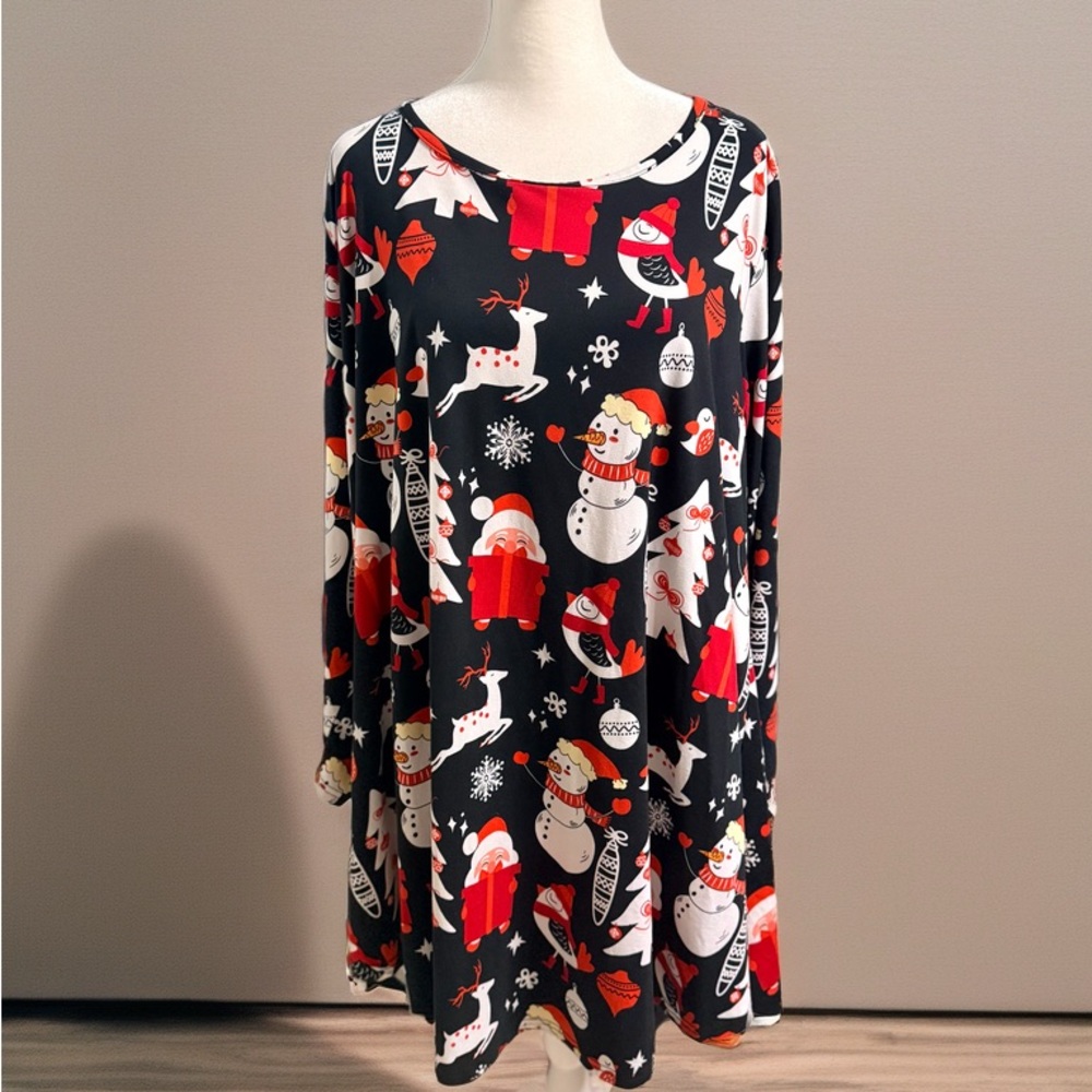 LARACE Black and White Floral Dress